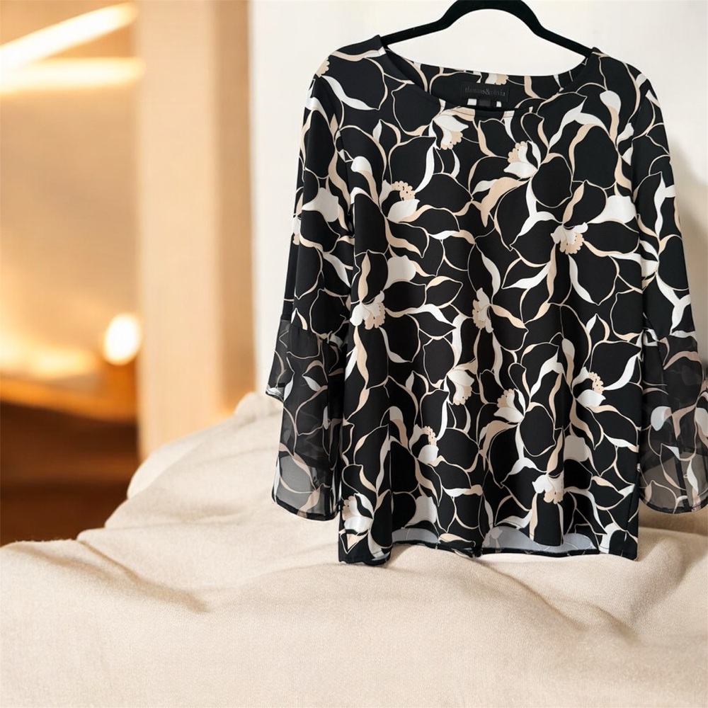 Chic Black and White Floral Blouse